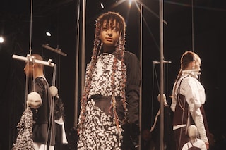 phoebe english v&amp;a fashion in motion raphael gallery 