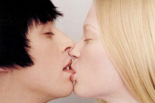 Kissing sexy perfumes love lust