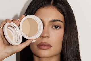 Kylie Jenner powder foundation