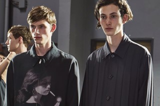 Cindy Sherman appears on the runway at Undercover’s SS20 show Menswear ...
