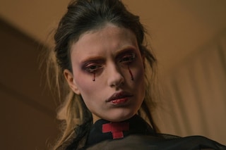 How to be a goth in the summertime