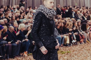 chanel aw18 forest fw18 paris fashion week pfw kaia gerber