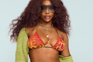 QUAY_ONSET_BRUSHEDGOLD_CARAMEL_SZA_0401