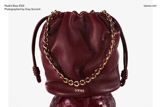 ショルダーバッグ・ポシェット LOEWE FLAMENCO PURSE BUCKET BAG DARK BURGUNDY Loewe Flamenco Purse Bucket Bag Dark Burgundy | TheDoubleF