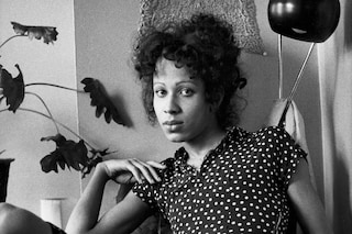 Nan Goldin , “Roommate in her chair” (Boston, 1972)