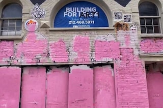 Jean-Michel Basquiat&#39;s studio, covered in pink