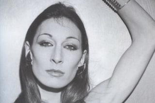 Anjelica Huston 