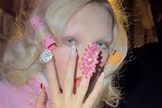 Bedazzled jewellery nails