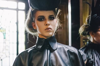 Pam Hogg AW15, Dazed backstage, womenswear, black, crown