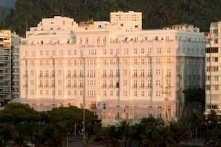 Photo-souvenirs: Daniel Buren, Copacabana Palace