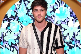 jacob elordi with a bag