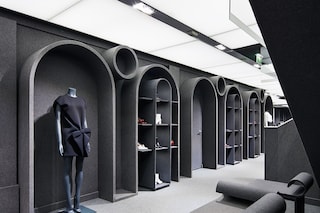 Viktor &amp; Rolf flagship store