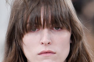 Miu Miu’s AW23 show frizzy hair