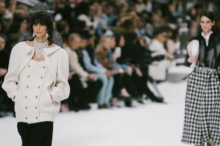 chanel aw19 paris fashion week karl lagerfeld penelope cruz