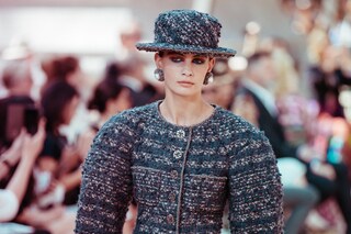 chanel couture aw17 paris karl lagerfeld eiffel tower