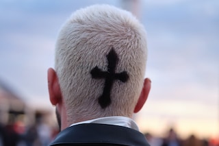 Rosalía Lux Tour Barcelona street style