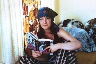 Babitz with a copy of Eve’s Hollywood