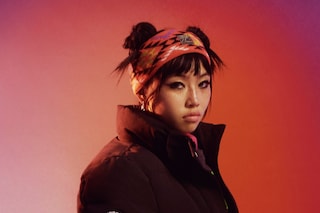 Beabadoobee Superdry AW21