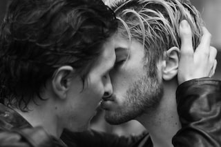 Voices 4 queer kiss in