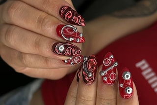 Fake piercings nails