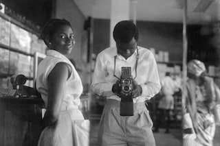 Self-portrait with a store assistant 