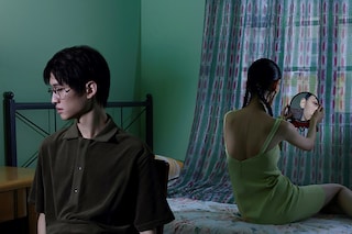 Yu Li, A Hole in the Wall