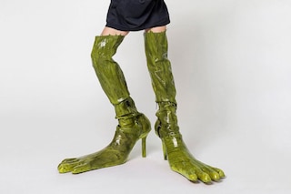 AVAVAV Bloody Feet