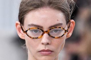 Miu Miu’s AW23 show frizzy hair