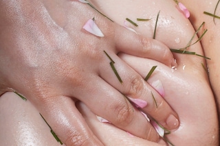 Maisie Cousins’ grass, peonie, bum