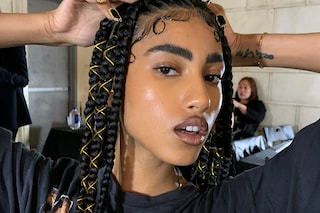 moschino pre-fall 2020 hair make-up