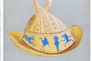 Leonora Carrington, Chapeau casque antique (c. 1955)