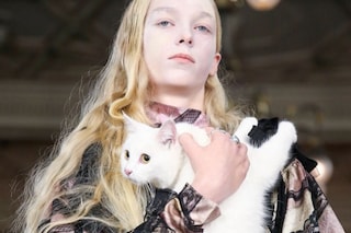 dilara findikoglu aw20 cat show London fashion week