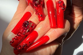 Bedazzled jewellery nails