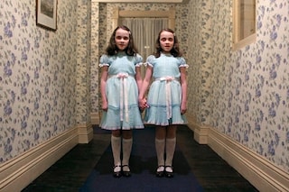 c6c79f28580d9ed024_Lisa and Louise Burns as the Gr