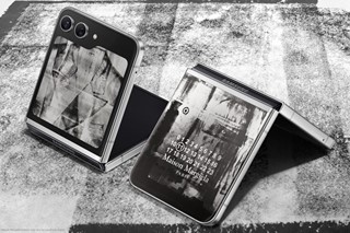 Galaxy-Z-Flip-5-X-Maison-Margiela_main1