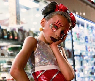 Desmond Is Amazing Dazed 100