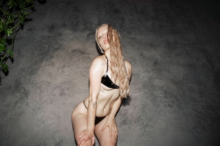 Hannah Louise, A Body of Mirrors