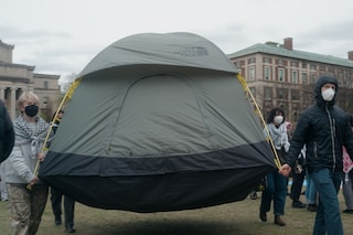 Moving tent