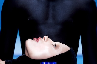 FA24_BL_UL_HERO_BLUEINFINI_MODEL _1080x1350