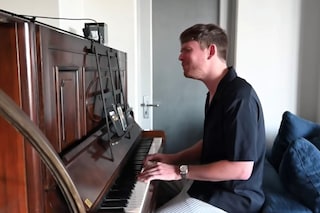 James Blake covers Joni Mitchell on Corden