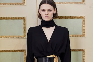 versace aw18 donatella milan mfw fashion week 