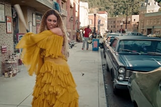 Beyoncé, Hold Up video still (2016)