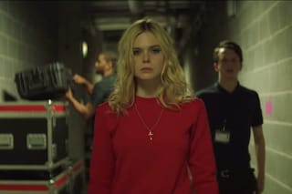 elle fanning teen spirit Robyn