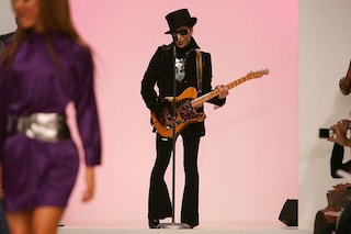 Prince performs at Matthew Williamson’s SS08 show