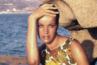 2. Johnny Moncada_Veruschka_Sardinia_1964