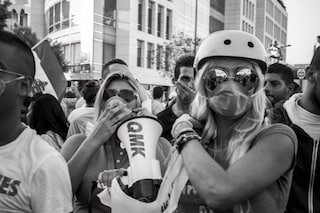 Ayla Hibri’s You Stink protests
