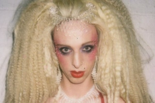 Best of Tinaween Beauty