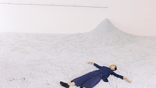 &#39;Loop&#39; - Snarkitectecture x COS 