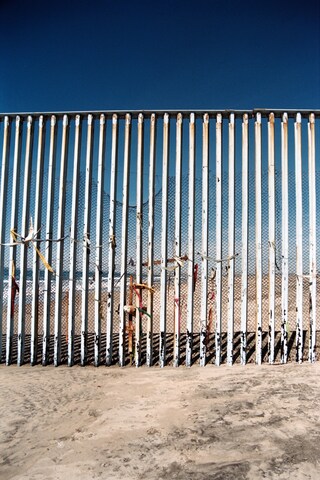 Rafael Martinez: Aqu&#237; Tambi&#233;n Hay Sue&#241;os