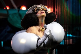 Bj&#246;rk shares choral masterpiece with the Hamrahlid Choir